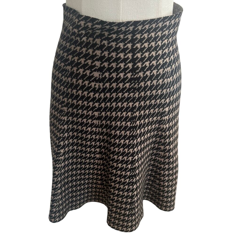 Max Studio Houndstooth Skirt – Black & Beige – Flared Knit – Size M